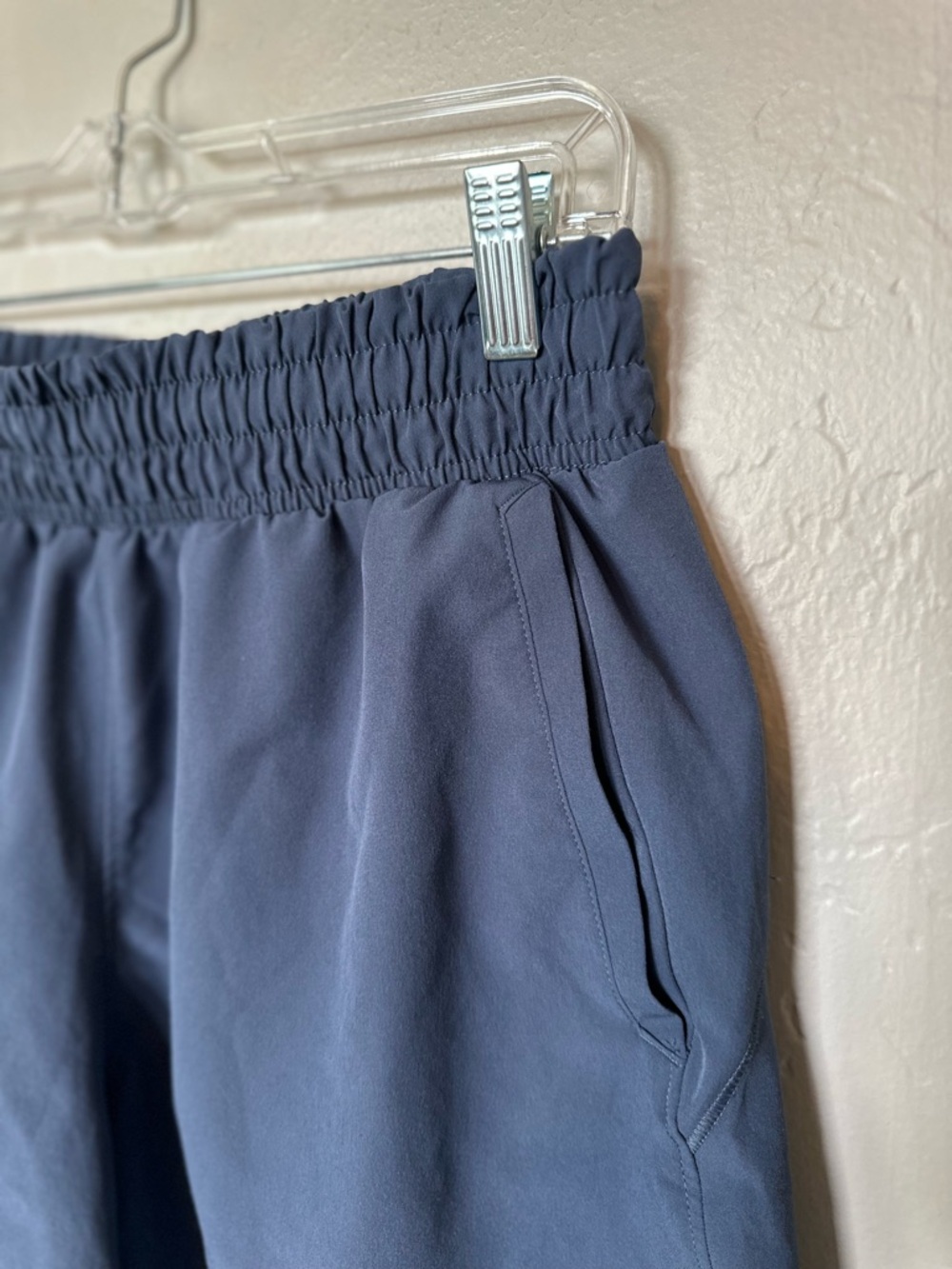 Under Armour Vanish 3" Navy Blue Women's Athletic Shorts - Picture 6 of 9
